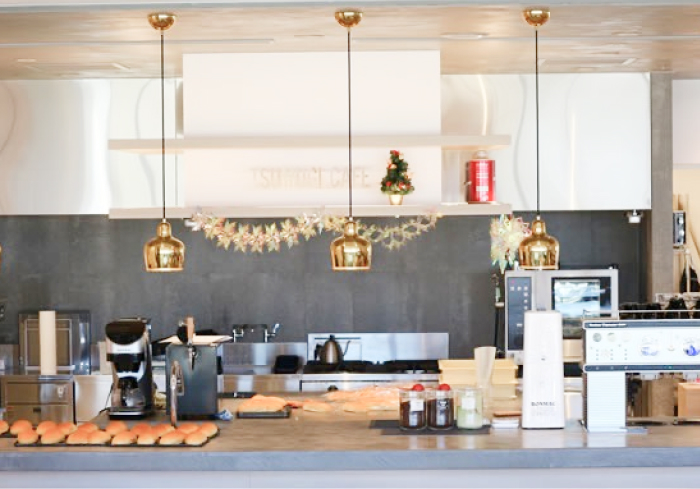 ティータイムのカフェの風景